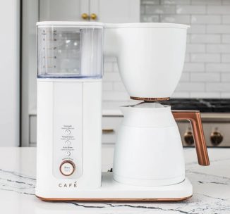 Café Automatic Machine – Modern Smart Coffee Maker Features Voice-to-Brew Controls