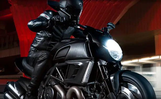 Ducati Diavel Dark : Badass Motorcycle for Batman - Tuvie Design