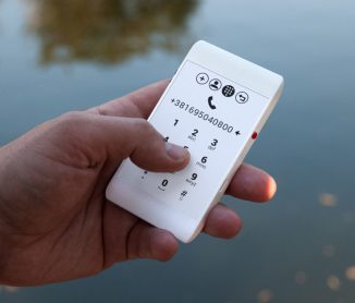 Minimalist OffOne 3D-Printed Phone with E-Ink Display Is Not Really That Dumb