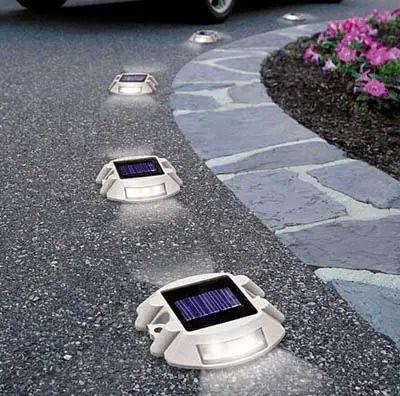 Going Green with Solar Driveway Light