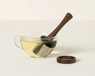 Stand Up Tea Infuser Steeps Your Tea Leaves Without a Mess